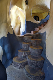 Crazy House (blue stairs) / ***
