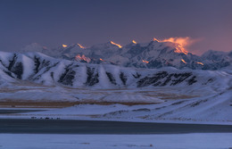 Tuzkol. Winter evening / ***