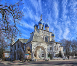 Church of Our Lady of Kazan / ***