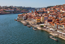 Hello, Porto! / ***