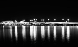 Night Bridge / ***