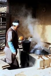 Korean farmer. / ***