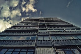 On high / ***