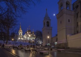 Moscow in the evening. / ***