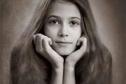 Portrait of a Girl / ***