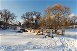 Old Bridge / ***
