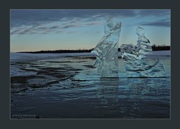 &nbsp; / music: Kent - Ensammast I Sverige 
https://www.youtube.com/watch?v=ZWn4o7IWbPc