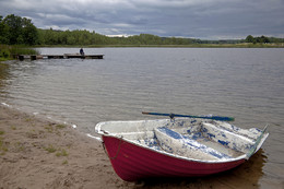 ANLEGER / An einem See in Masuren / Polen. Auf meiner Fotoreise konnte ich mich immer wieder an solchen Motiven erfreuen.