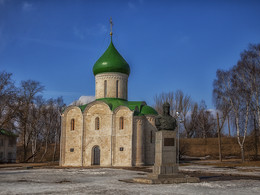 Transfiguration Cathedral / ***