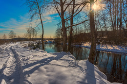The spring sun / ***
