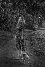 Girl with a Dog / ***