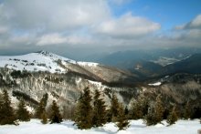 Snow in the mountains spyats futrah ... / ***