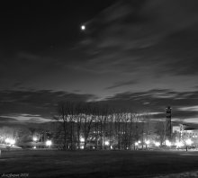 Pipe, the moon and the lights ... / ***