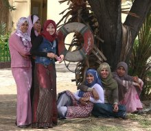 Cairo girls / ***