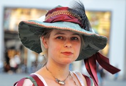 Beauty will save the world / ***