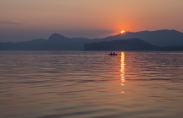 Evening in the Crimea / ***