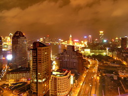 the city does not sleep / ***
