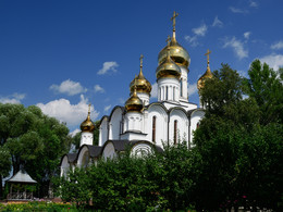Temple / ***