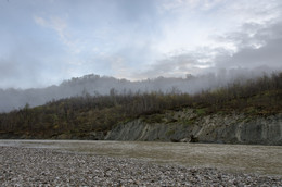Fog dissipates / ***