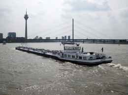 &nbsp; / Rhein, Deutschland