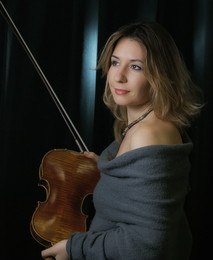 Violinist Anna / 2016