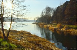 Autumn coast / ***