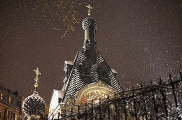 ROAD TO THE TEMPLE / ***