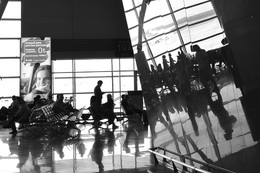 Parallel World / ***