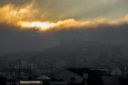 Fog dissipates / ***