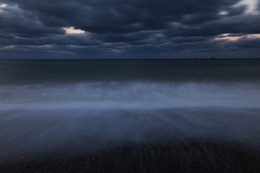 Storm / ***