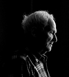 Portrait of an elderly person / ***