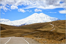The road to the Elbrus / ***