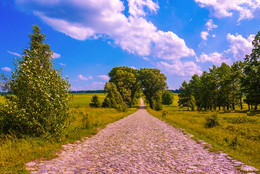 paved road / ...
