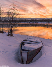 At dawn / ***