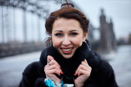 Walking through the city / ***