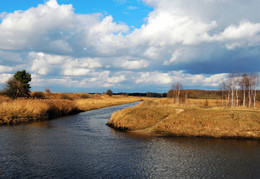 Spring water / ***