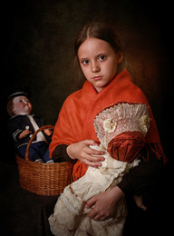 Girl with a Doll / ***