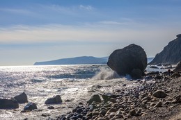 Crimean seashore / ***