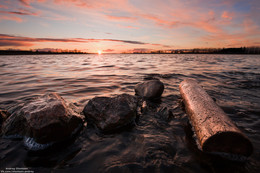 Sunset / ***