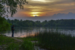 Evening fishing / ***