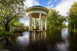 After the rain / ***