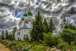 Vyazhischsky Nicholas Convent / ***