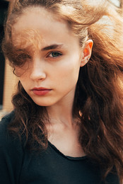 112 / model: Vlada Andrianova
photo: Marina Sheglova 
ma: NELLY MODELS INTERNATIONAL