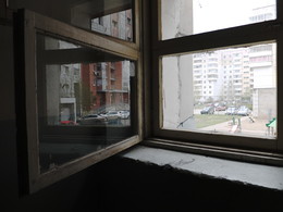 out the window / 2017-05-17-089-C00-066