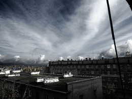 under the sky / 2014-09-29-1666-C00-010(82