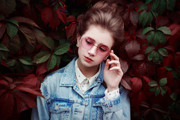 Anna / https://500px.com/photo/174837019/my-autumn-anne-by-anna-khitrakova?ctx_page=2&amp;from=user&amp;user_id=13477141