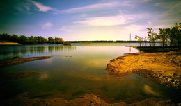 Water falls ... / ***