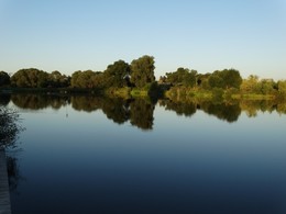 Evening reflections / ***