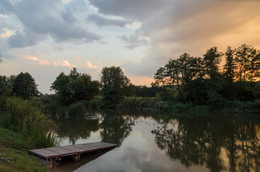 Evening on the river / ***