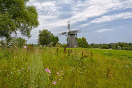 Windmill / ***